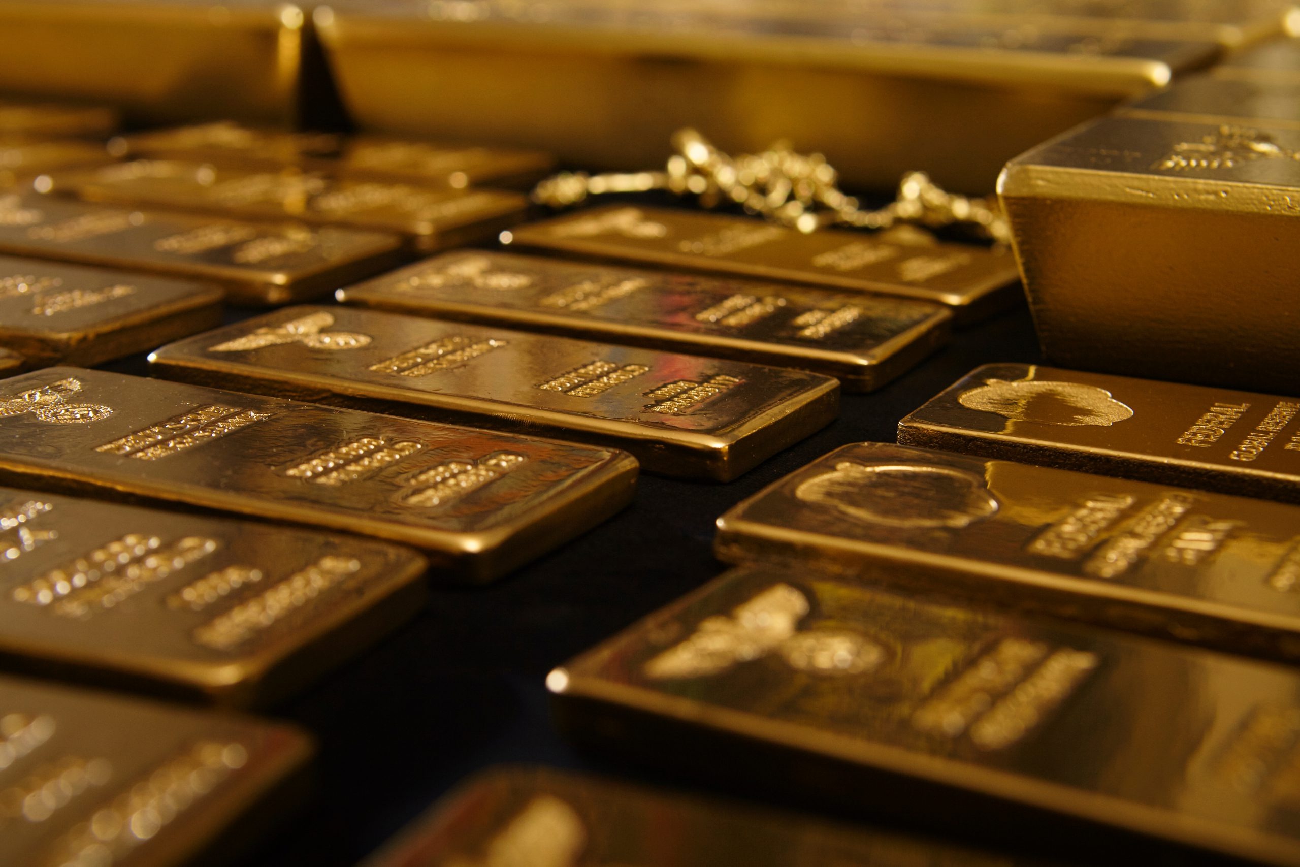 You are currently viewing 10 Greatest Gold Heists of All Time