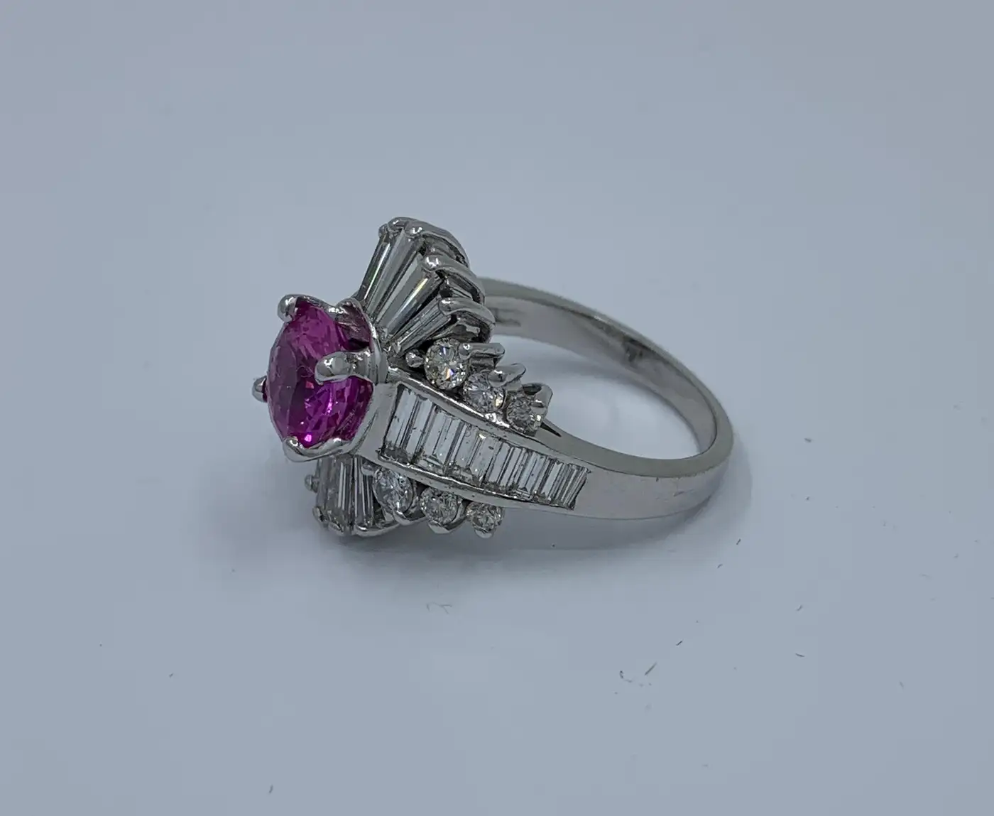 GIA Certified 4.35 Carat Vivid Pink Sapphire and Diamond Ballerina Cocktail Ring - Image 7