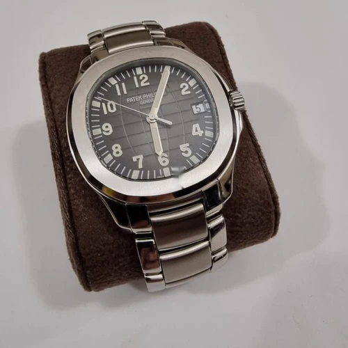 Patek Philippe Aquanaut 5167/1A-001 For Sale - Image 2