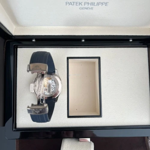 Patek Philippe Aquanaut 5168G For Sale | Authentic Quality - Image 3