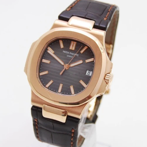 Patek Philippe Nautilus 5711 Roségold Papiere aus 2008 Deutsche Uhr