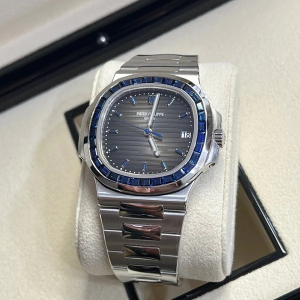 Patek Philippe Nautilus 5711/111P-001 Platinum Nautilus Blue Sapphire Bezel Unworn 2021 In Stock - Image 2