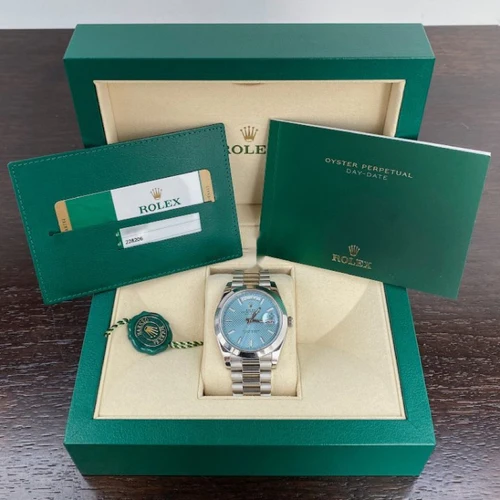 Rolex Day-Date 40 Platinum 228206 40 Ice Blue Motif Dial Box & Papers 2018 - Image 2