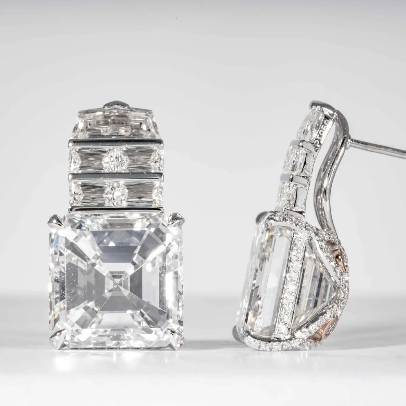 Shreve Crump & Low GIA Certified 18.21 Carat Asscher Cut Diamond Drop Earrings - Image 4
