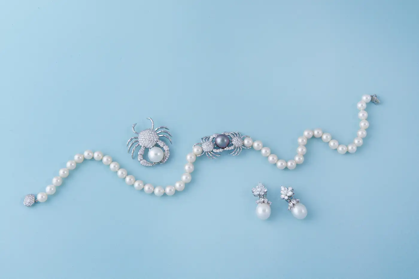 Tiffany & Co. Tahitian Pearl and Diamond Crab Necklace - Image 6